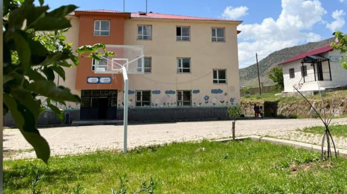 Özkavak Köyü Ortaokulu Fotoğrafı